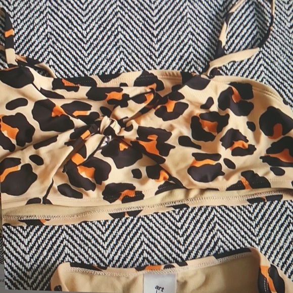 Bikini set - Picture 3 of 4